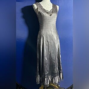Komarov Beaded V-Neck Chiffon Charmeuse Midi Dress Size PM Gray